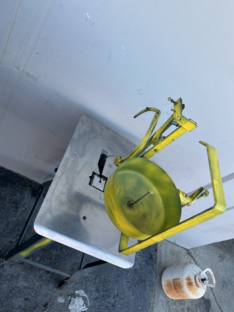 Felins Pak-Tyer 2000-6 Semi-Automatic Tying Machine/ Tested , Works