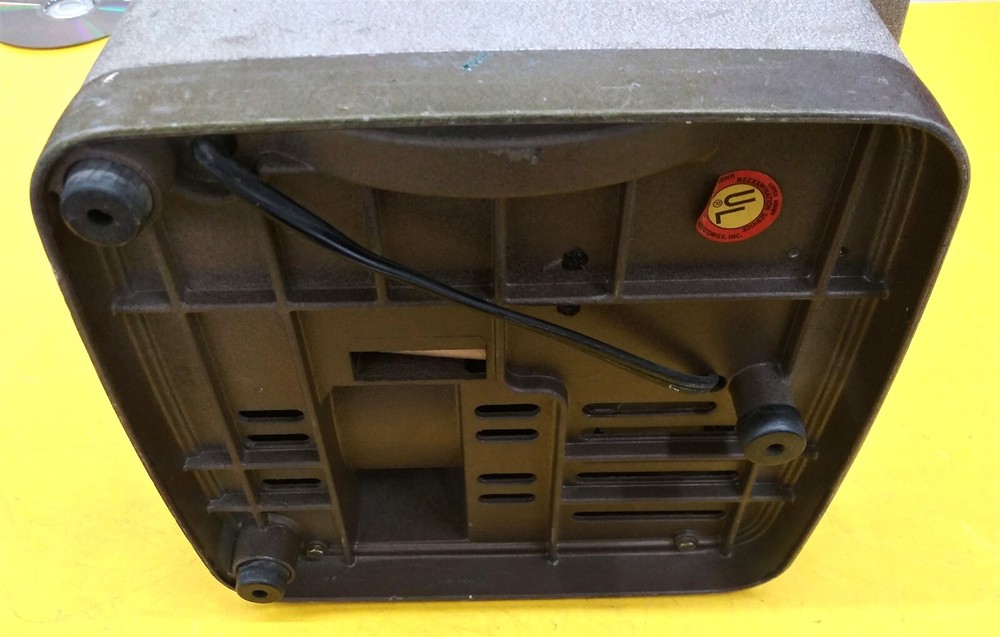 ⭐️⭐️⭐️⭐️⭐️ **UNTESTED** Bell & Howell Model 245 BA Auto Load 8mm Film Projector