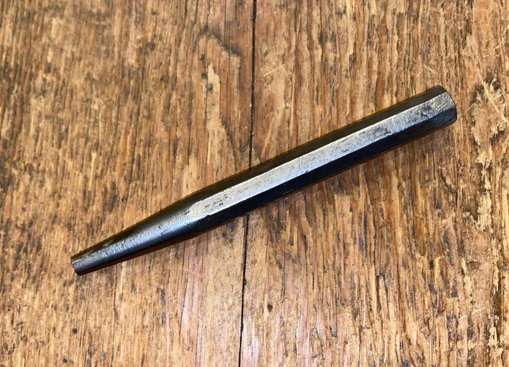 WW2 5” CENTRE PIN PUNCH MILITARY ENGINEERS BROAD ARROW DATED 1944 OLD TOOLS