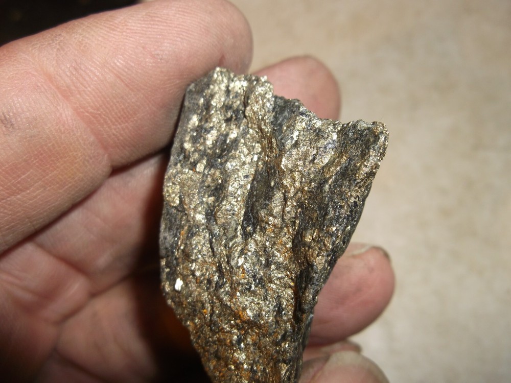 Gold, silver, copper, 37 grams samples ,ore high grade .