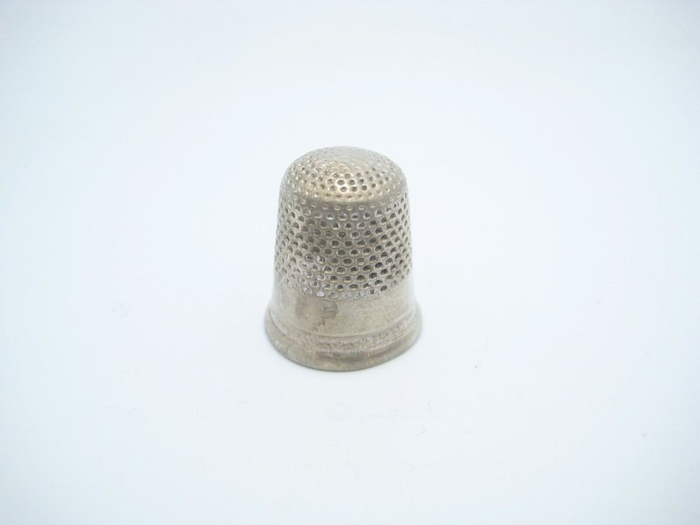 Antique Sterling Silver Sewing Thimble Size 8