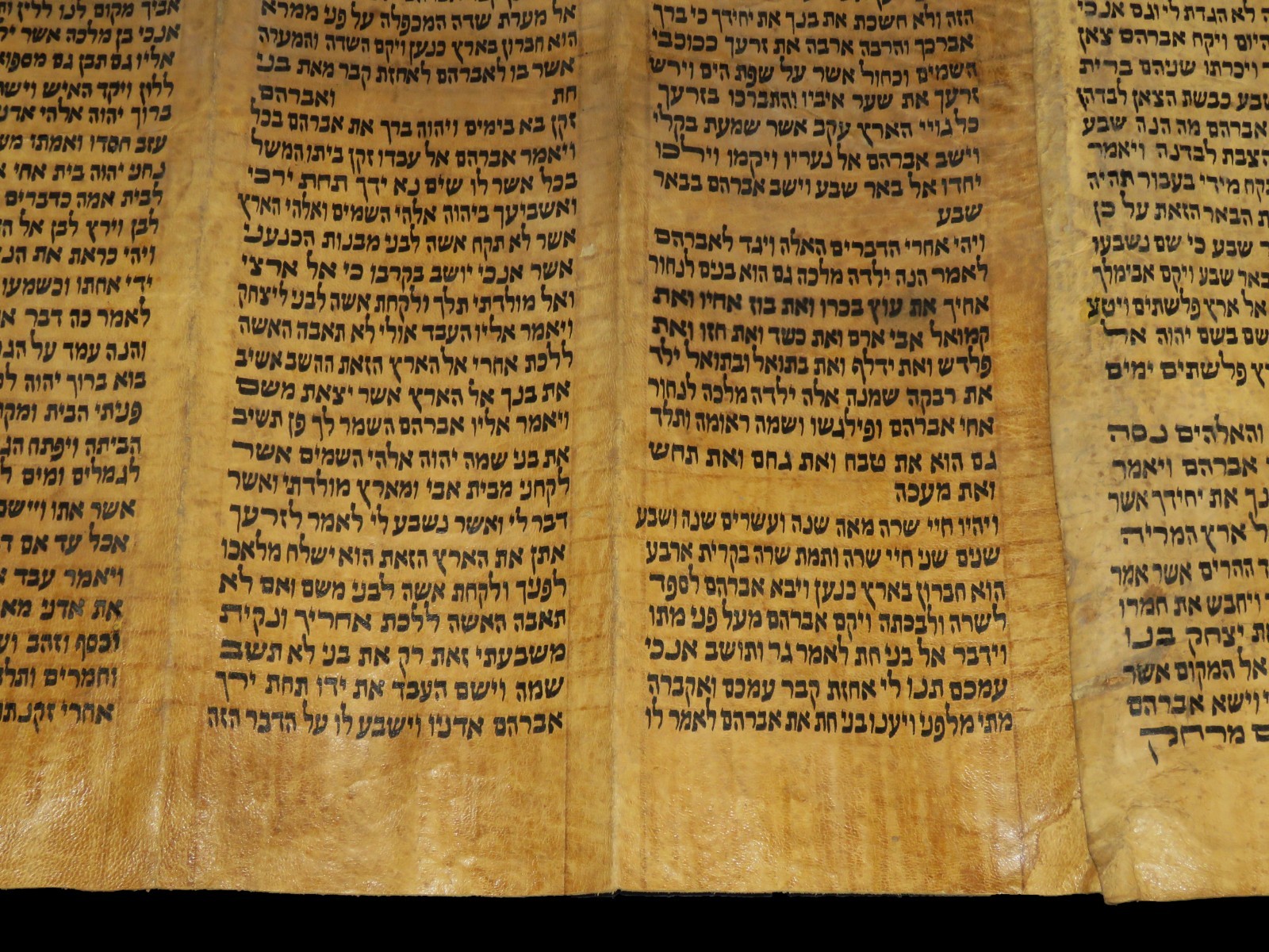 TORAH SCROLL BIBLE VELLUM MANUSCRIPT 300 YRS OLD YEMEN COMPLETE Book of Genesis