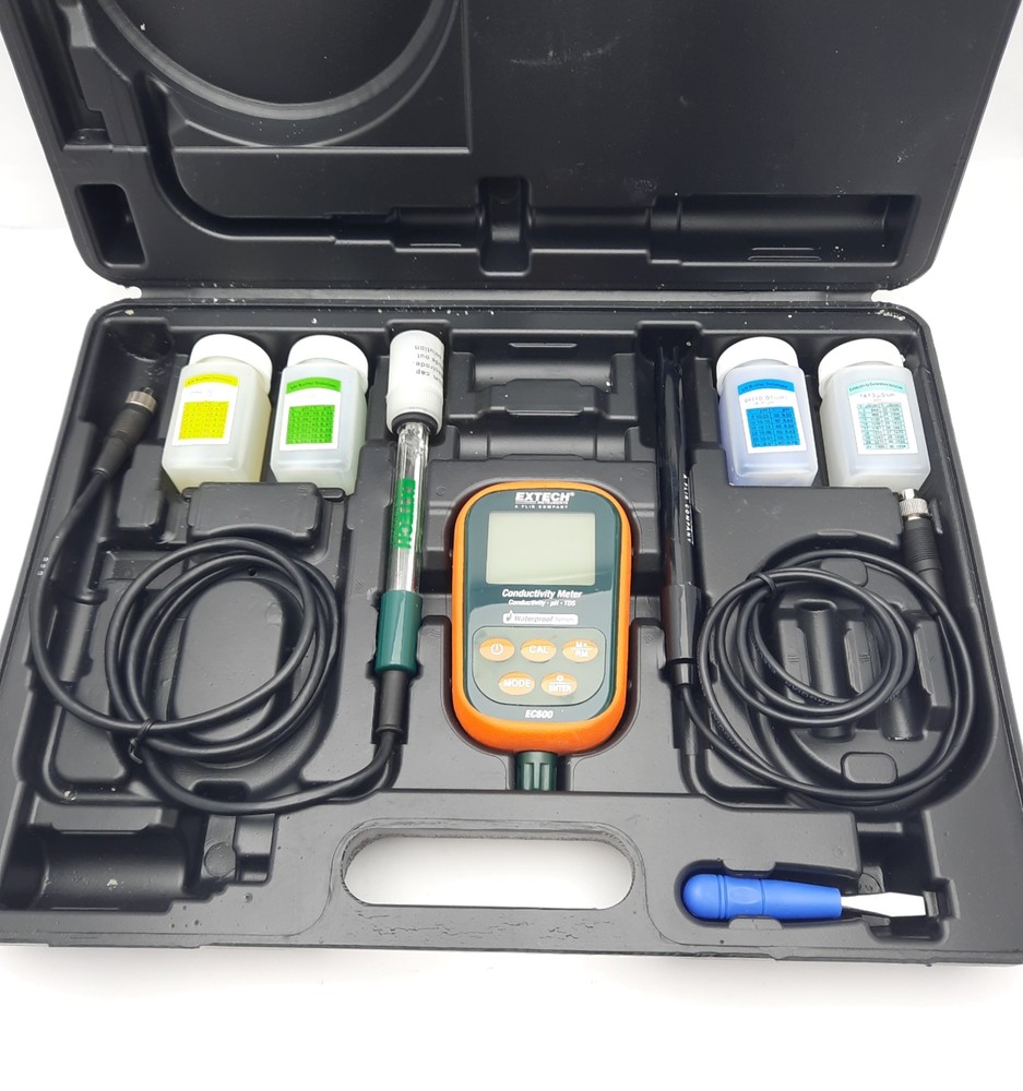 Extech EC600 Digital Conductivity/PH Meter -2pH to 19.99pH