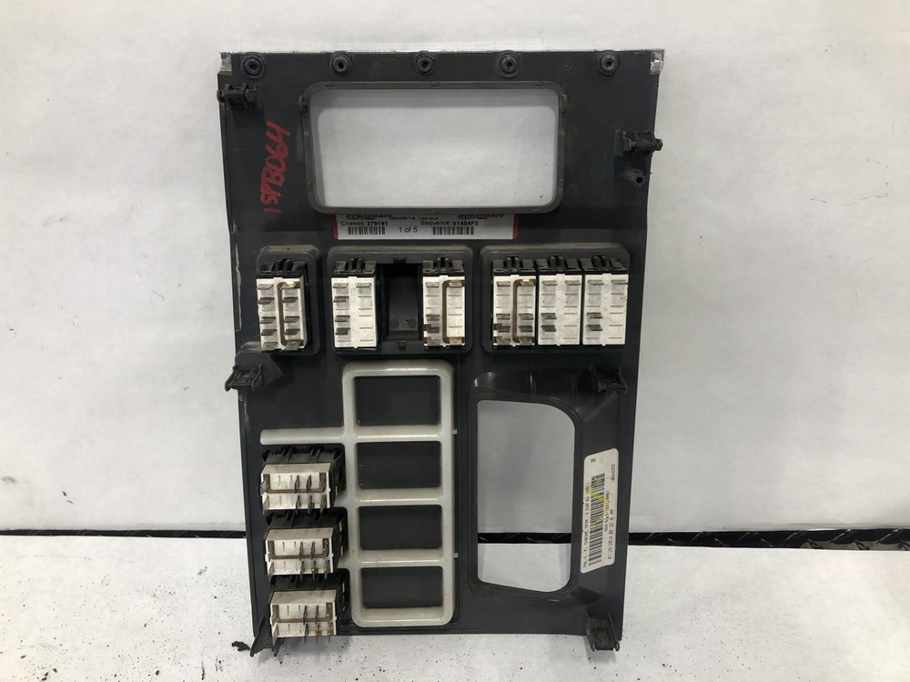 2013-2019 Peterbilt 579 SWITCH Dash Panel - Used