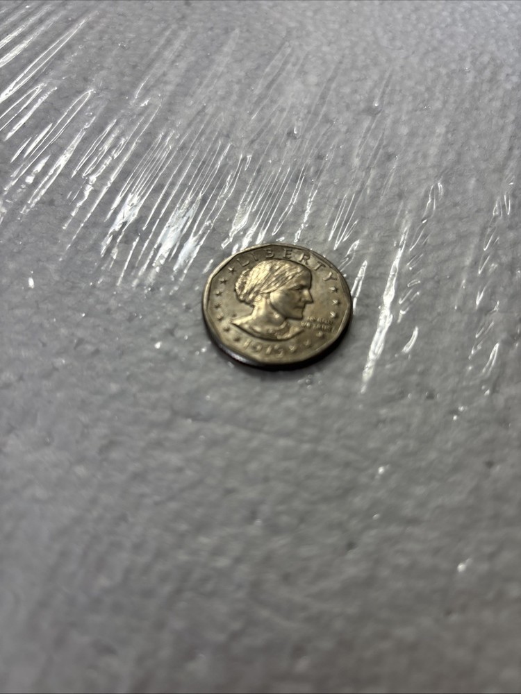 1979 D Mint Mark Susan B Anthony Dollar Coin Circulated