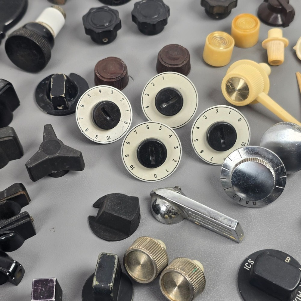 Assorted Lot Vintage Bakelite Metal & Plastic Radio Control Knobs Steampunk