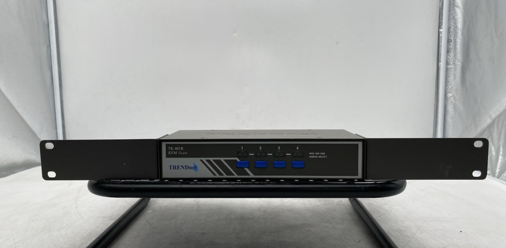 TRENDnet 4-Port PS2 Rack Mount KVM Switch Model: TK-401R