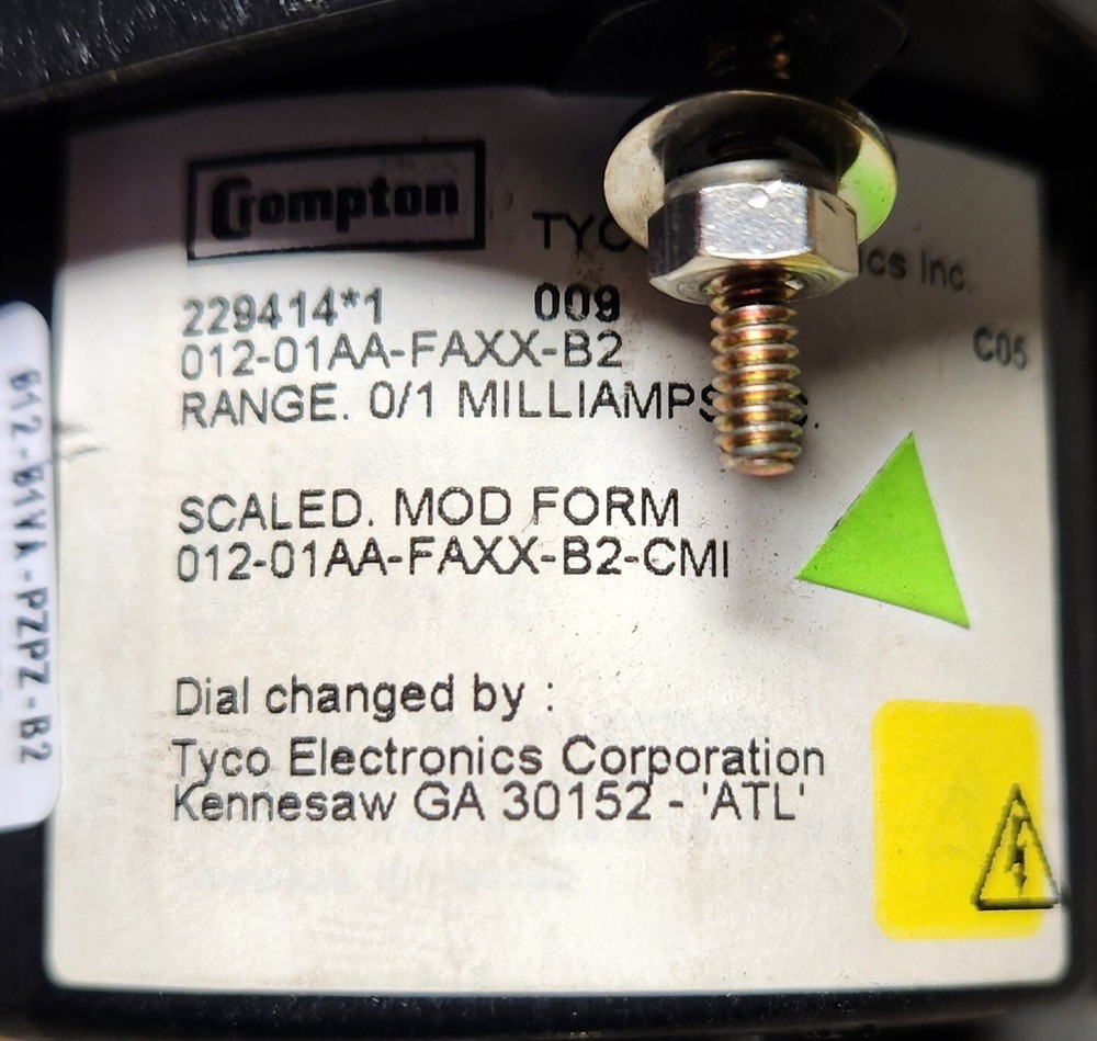 Crompton 012-01AA-FAXX-B2 Panel Meter DC Volts