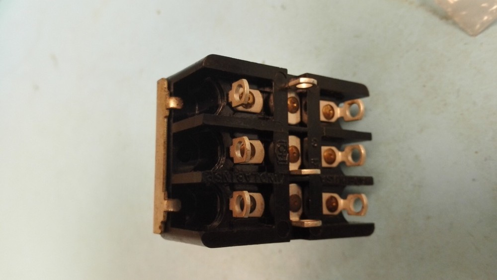 7615K2 SWITCH TOGGLE CUTLER & HAMMER N.O.S.