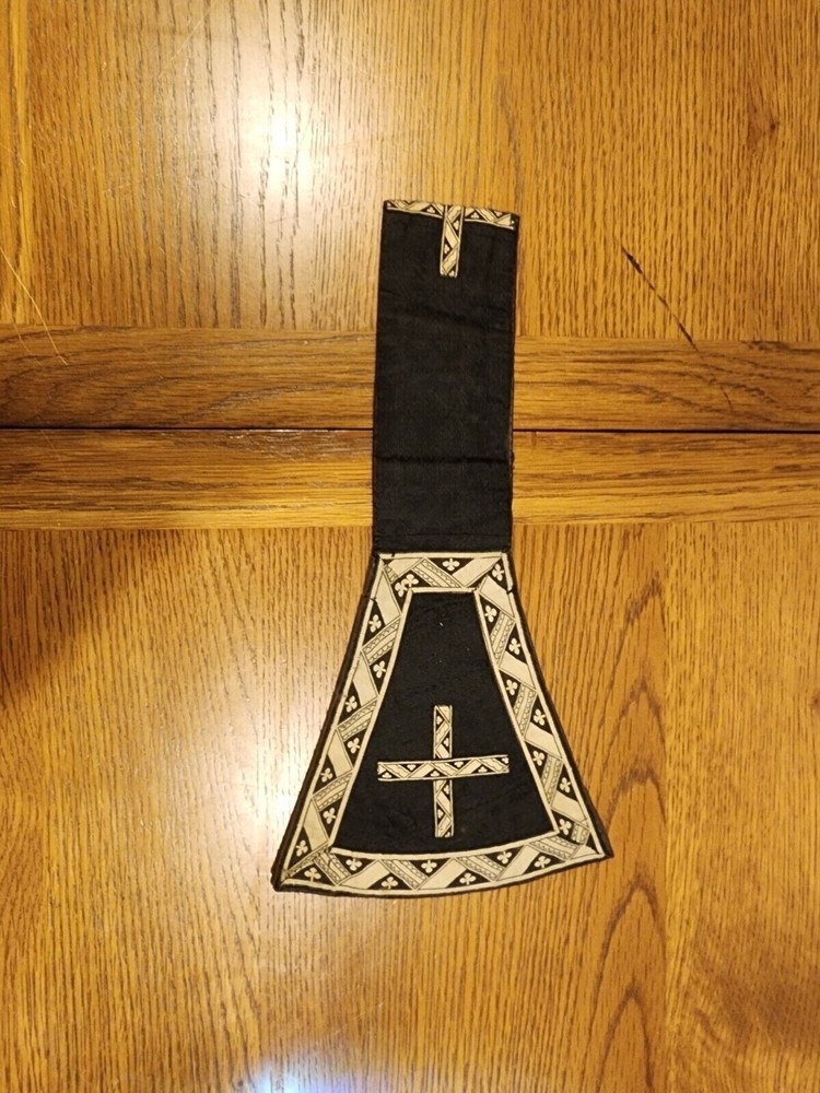 Antique Black Maniple
