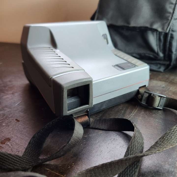 Polaroid Impulse Instant Camera Auto Focus Built In Flash With Case Untested