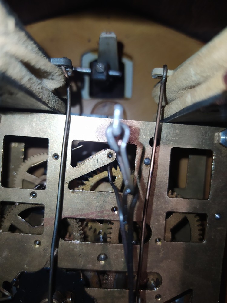 Vintage cuckoo clock Working video.