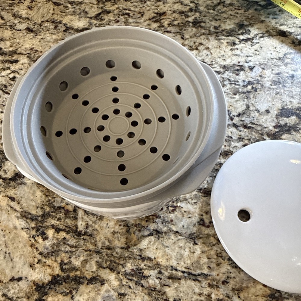 Pampered Chef Ceramic White Breakfast Sandwich Maker. No Box