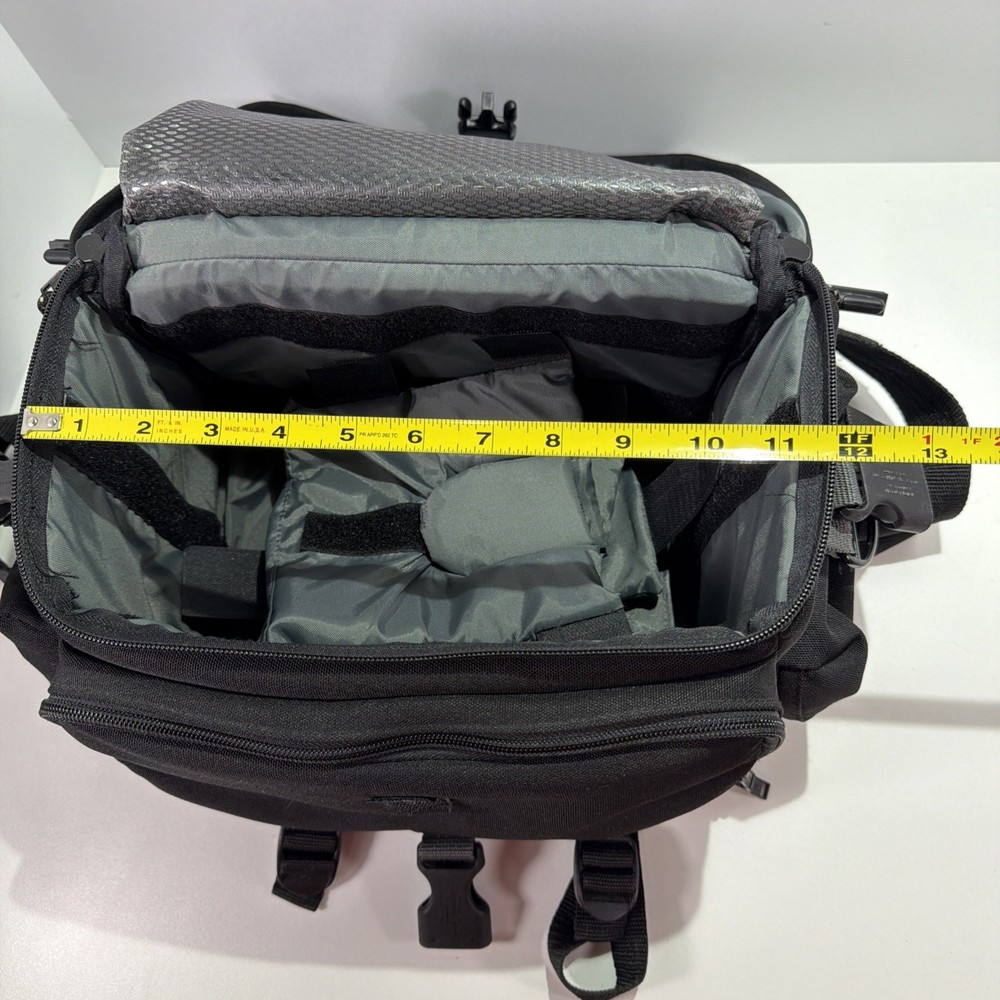 Tamrac System 6 black camera bag
