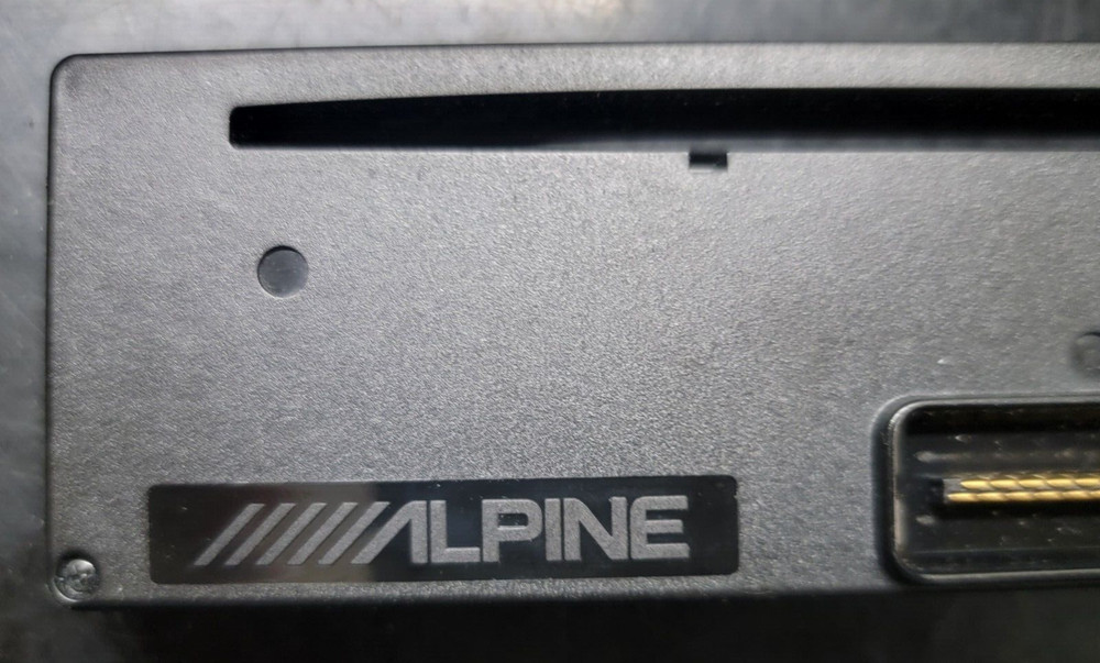 Alpine CDE-143BT Bluetooth CD Player FACEPLATE ONLY