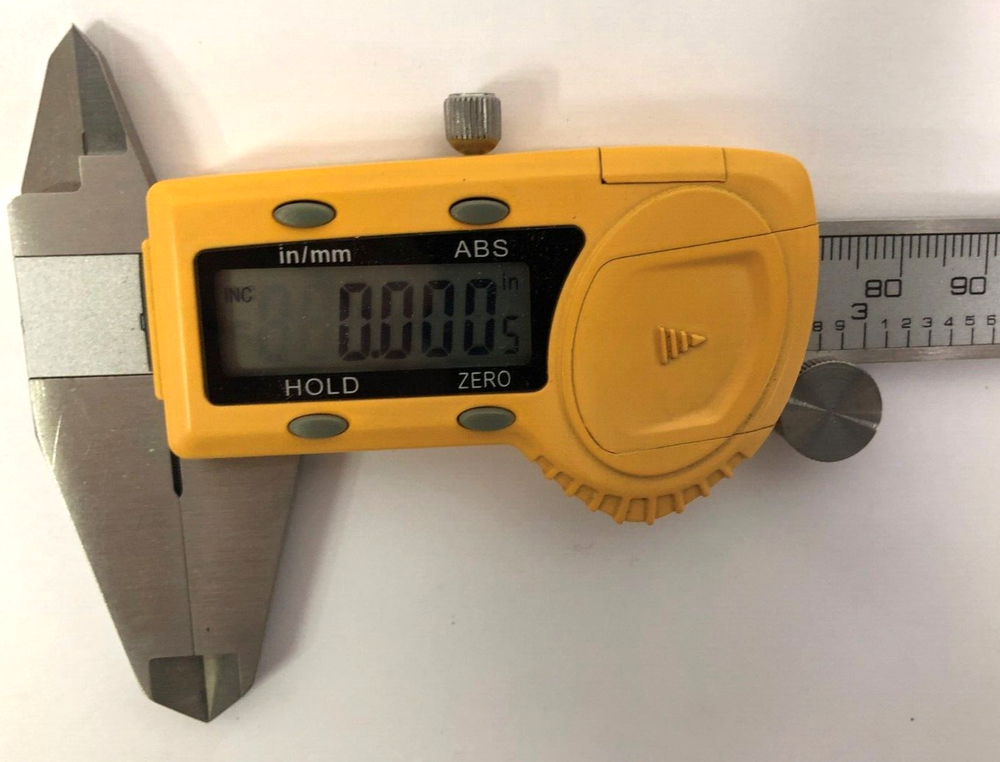 AGP616 +Plus Electronic Caliper 0-6"/0-150mm Range .00005"/.01mm Resolution