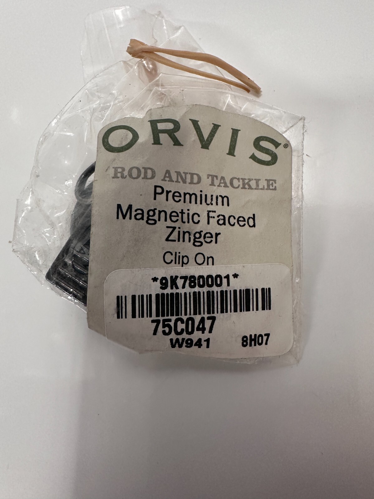 ORVIS Magnetic Faced Zinger Clip-On