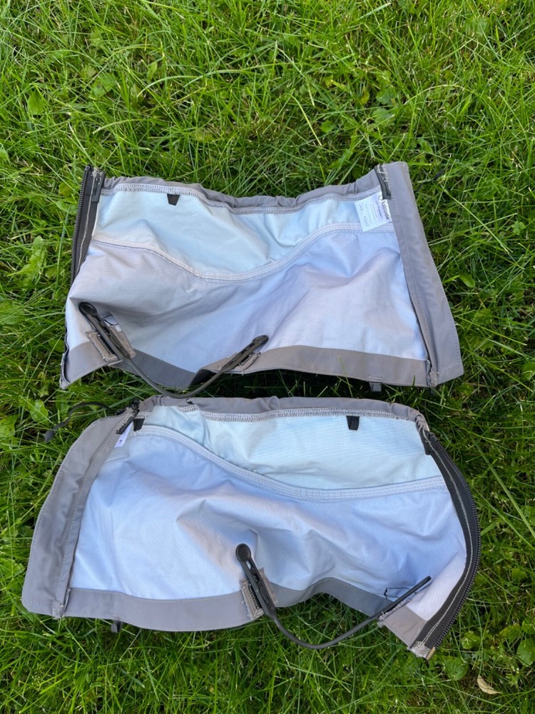 Kahtoola LEVA gaiter - size Large - Excellent Used Condition