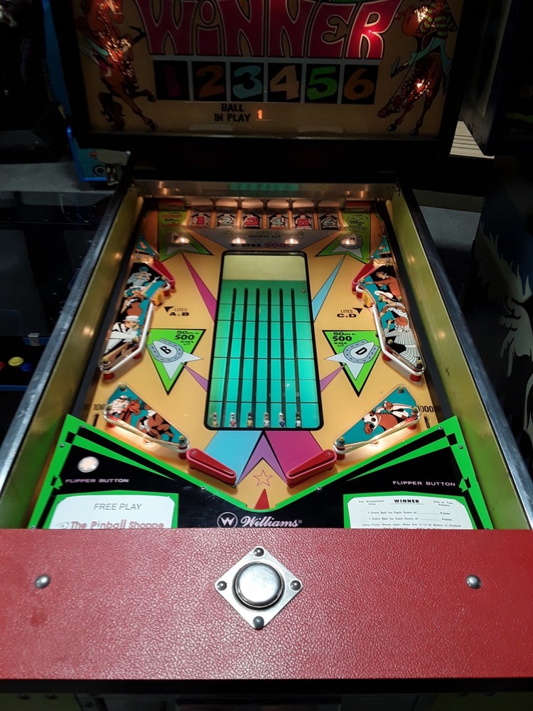 Winner Pinball Machine by Williams