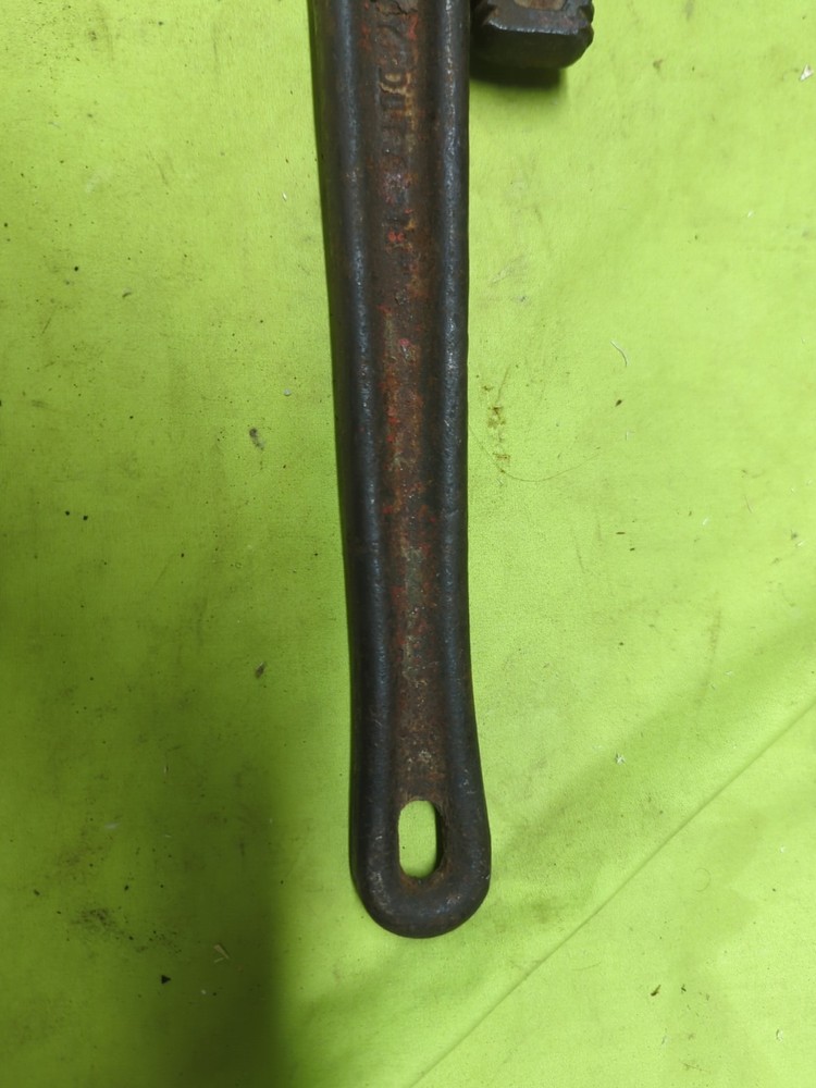 18 Inch Pipe Wrench