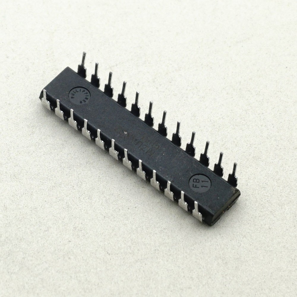 Maxim MAX183ACNG 12-Bit ADC with External Reference Input PDIP24 x 1PC