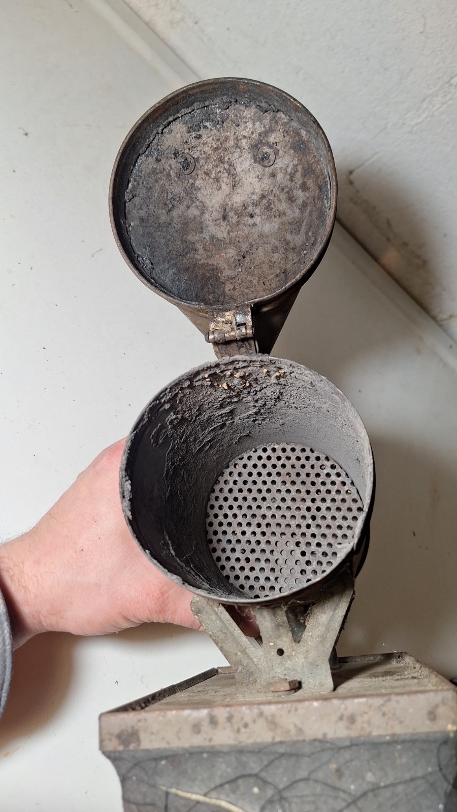 Vintage BEE SMOKER by A.I. Root Co., OH, C.1900