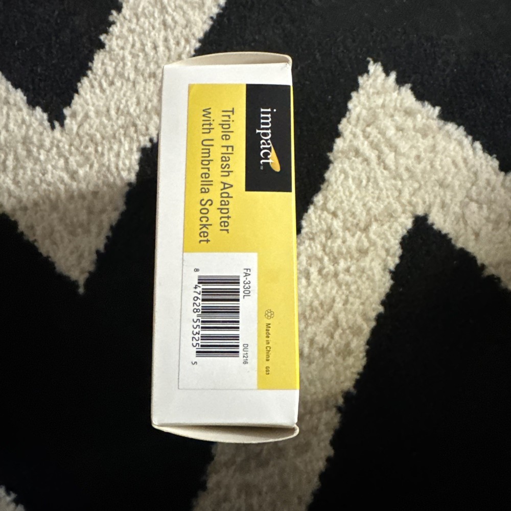 Used Impact FA-330L Adjustable Locking Triple Flash Adapter with Umbrella Socket