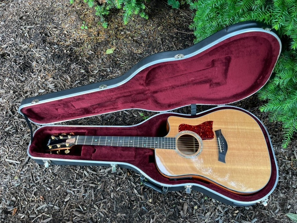 Taylor 710ce Acoustic Guitar (KOA)