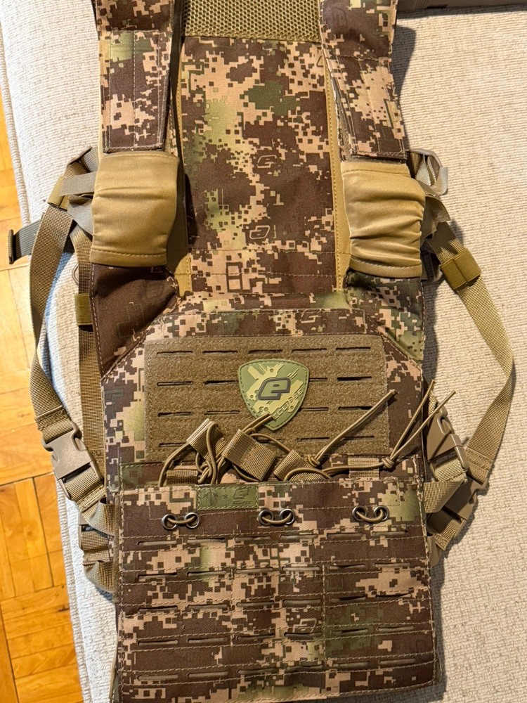 Planet Eclipse Cf20 Magazine dye mags Planet Eclipse Vest Package. Magfed Bundle