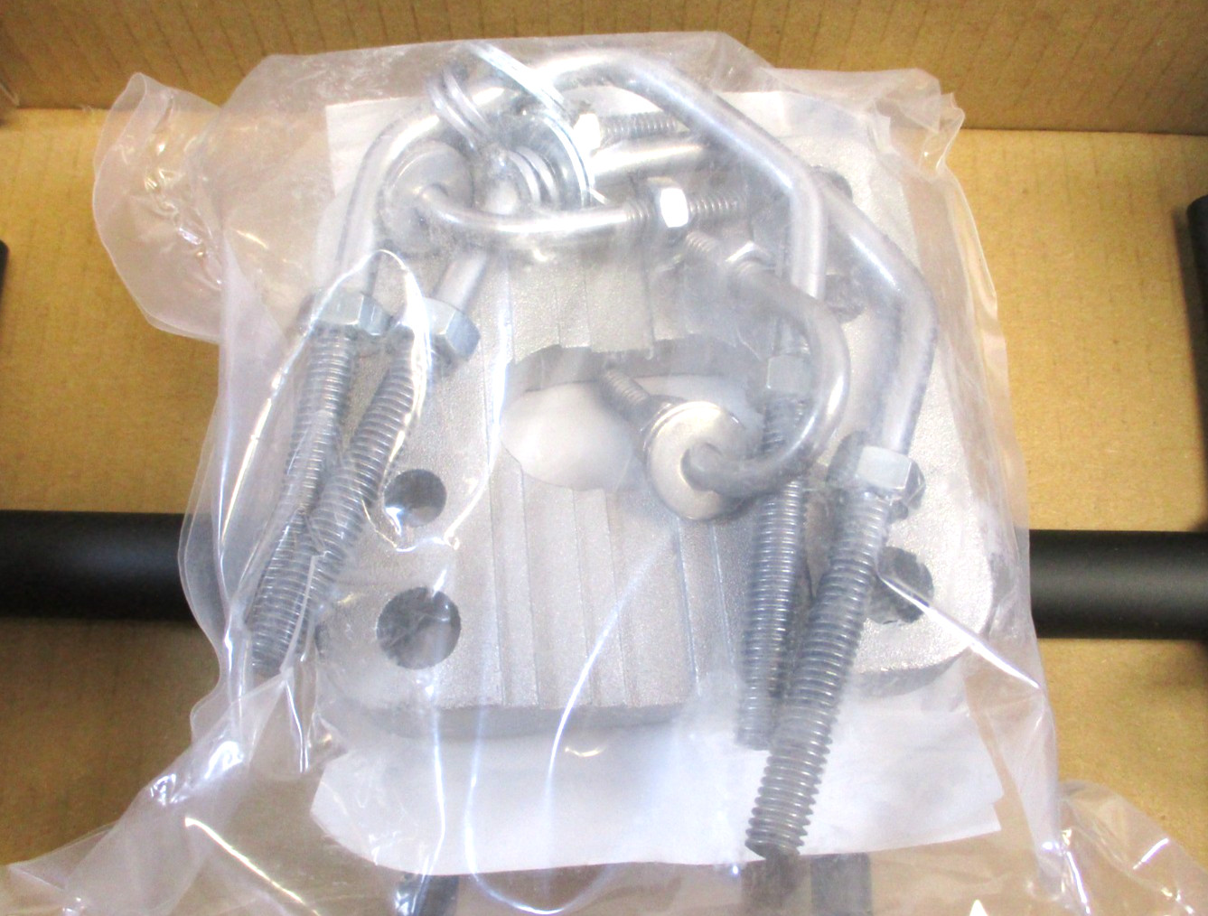 PCTEL ANTENNAS, BMOY9006, 890-960-MHZ, 10-DBD, OPT-YAGI, w/ HD-MNT , SURPLUS