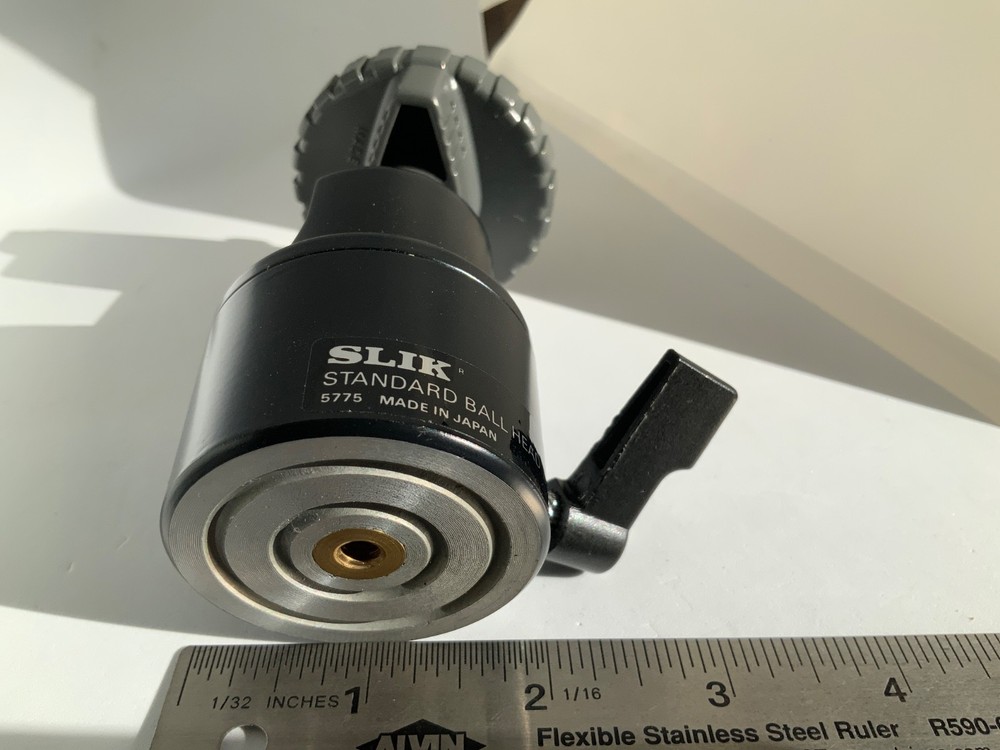 Slik Ball Head f/Medium format / full frame digital camera L.N.