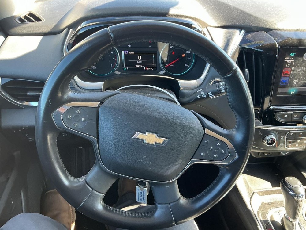 TRAVERSE 2018 Glove Box 4928972