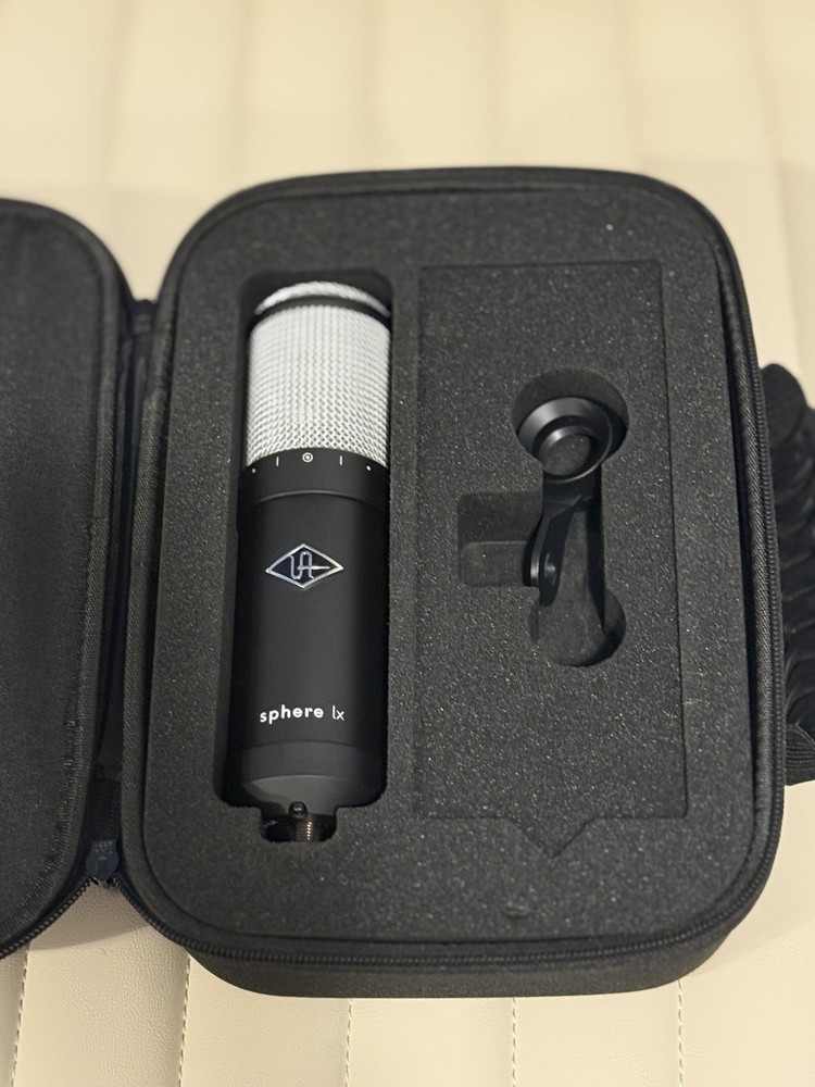 Universal Audio Apollo X8 Audio Interface & microphone bundle