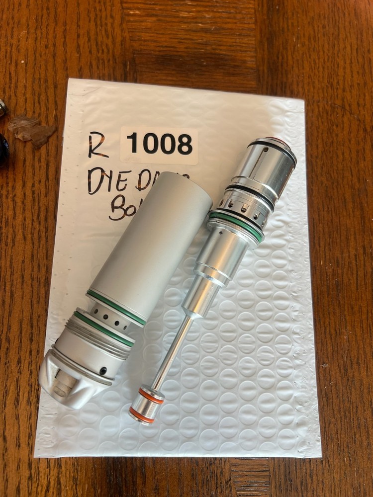 Dye DM13 Bolt