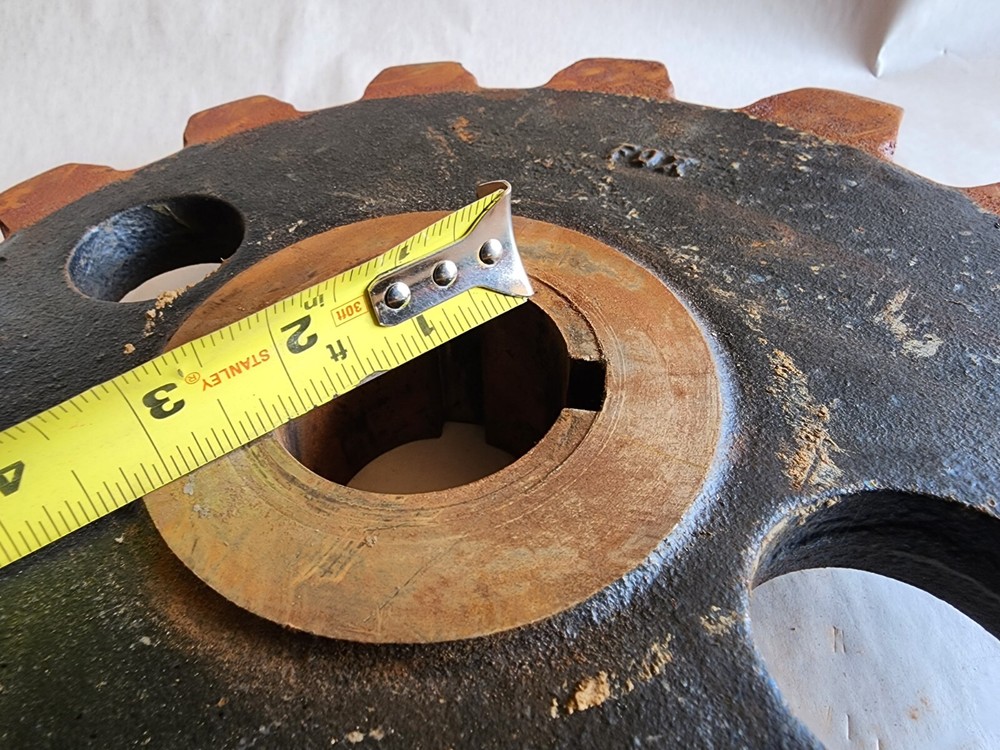 FOX 14T Sprocket 2-1/4" Bore