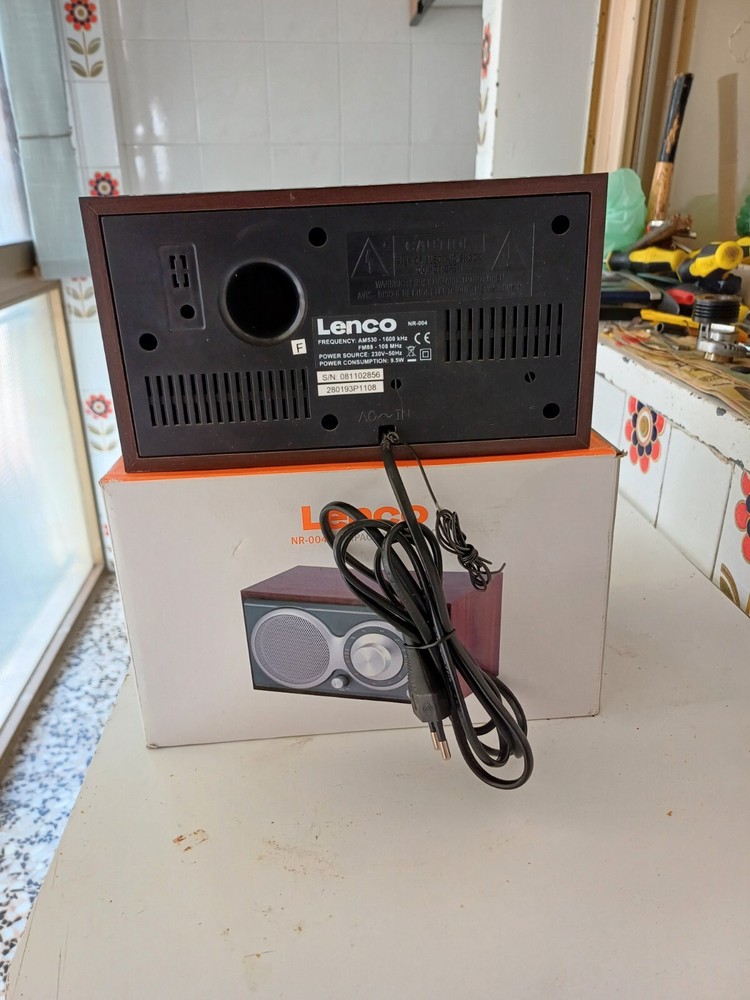 LENCO RADIO MINT
