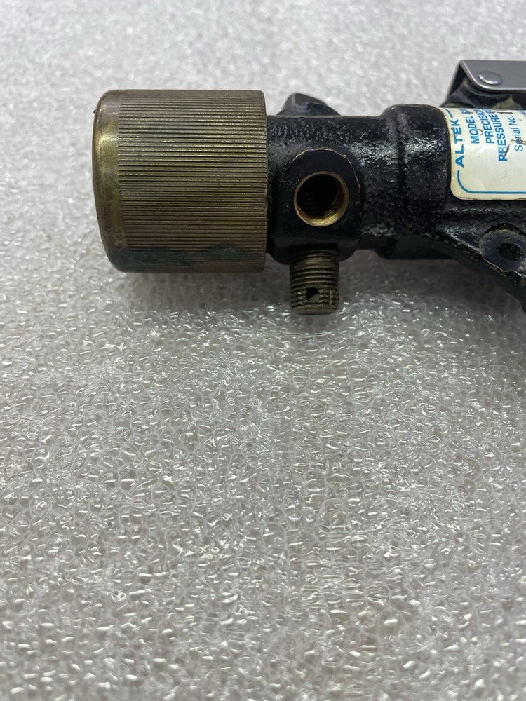 Altek Model 628 Precision Pressure Pump
