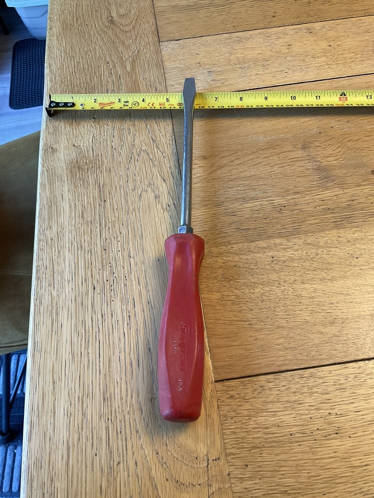 Snap On Tools SDD8A Flat Tip Red Screwdriver Hard Handle USA