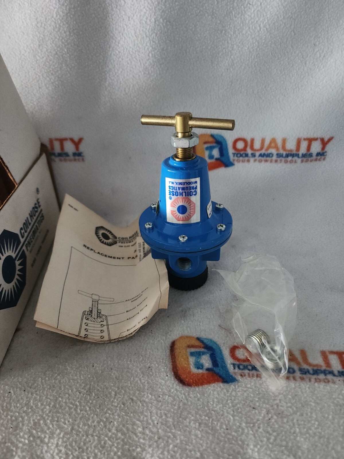 Coilhose Pneumatics 8802 Heavy Duty Regulator 1/4" New in Box