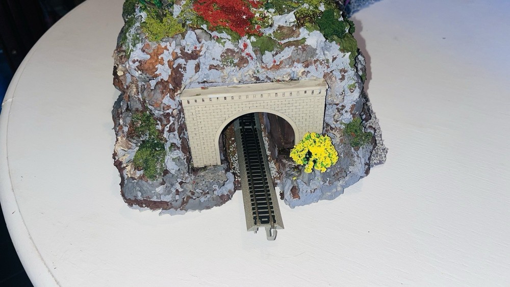 N Scale Mountain Scenery Layout