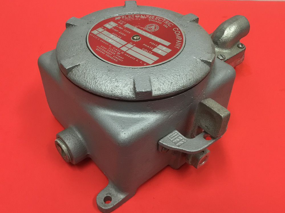 Appleton - P/N: GUSC75-4 5/96 - Explosion Proof Enclosure Switch - UNUSED