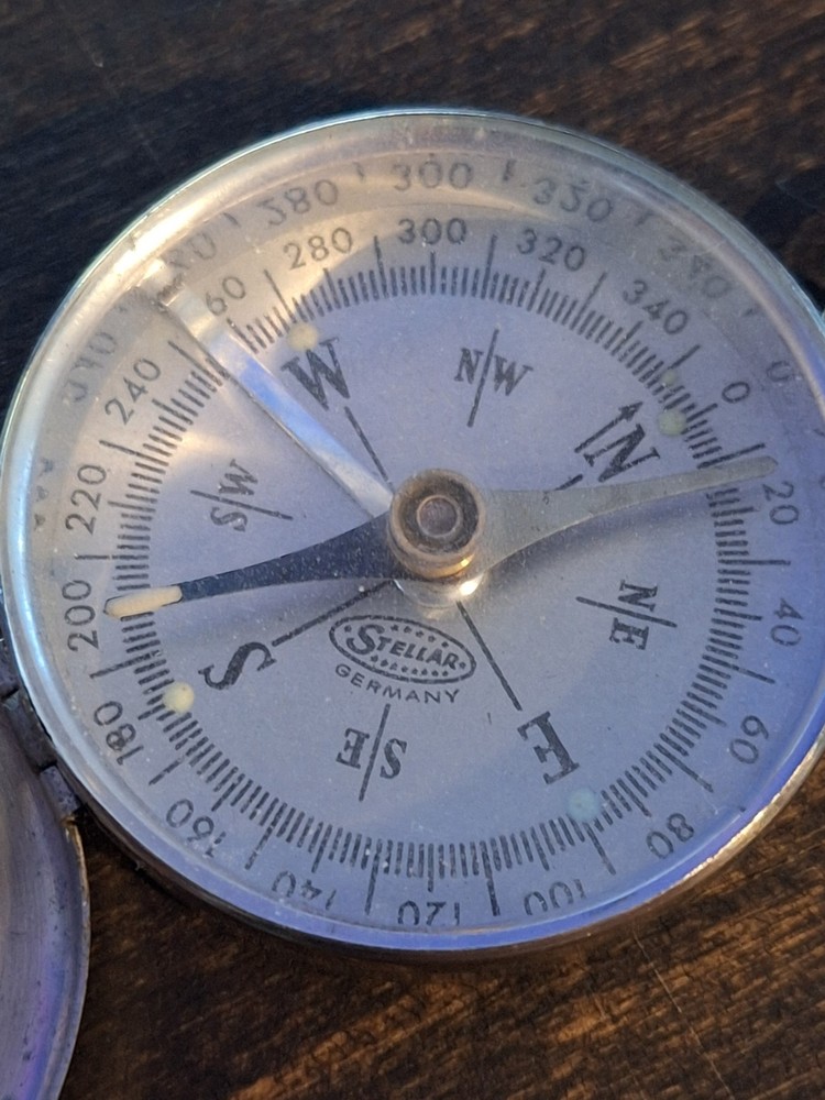 Vintage STELLAR BRASS POCKET COMPASS