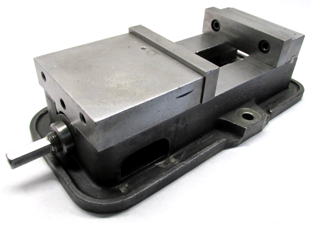KURT ANGLOCK 6" MILLING MACHINE VISE w/ JAWS - #D60
