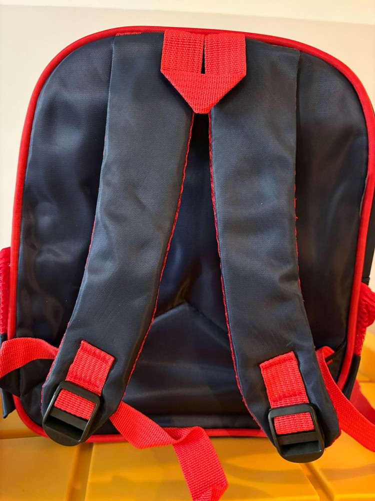 Spiderman 3d Backpack Hardshell 12 X 11 Inches