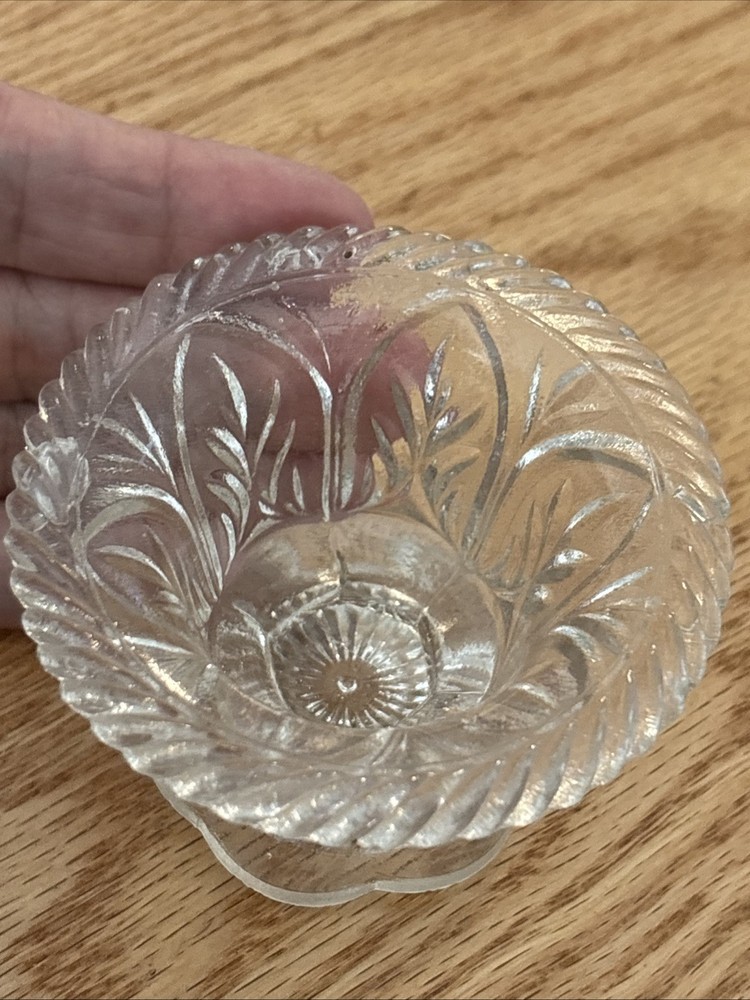 Flint Glass Master Salt ARCHED LEAF EAPG Victorian Pattern