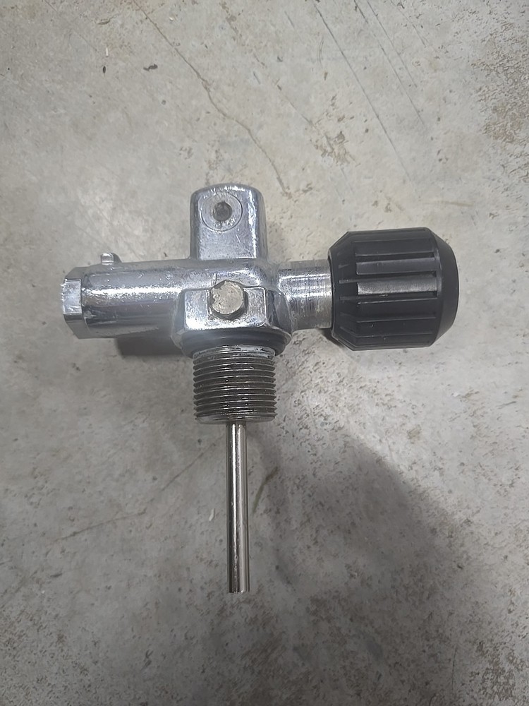 scuba tank valve k