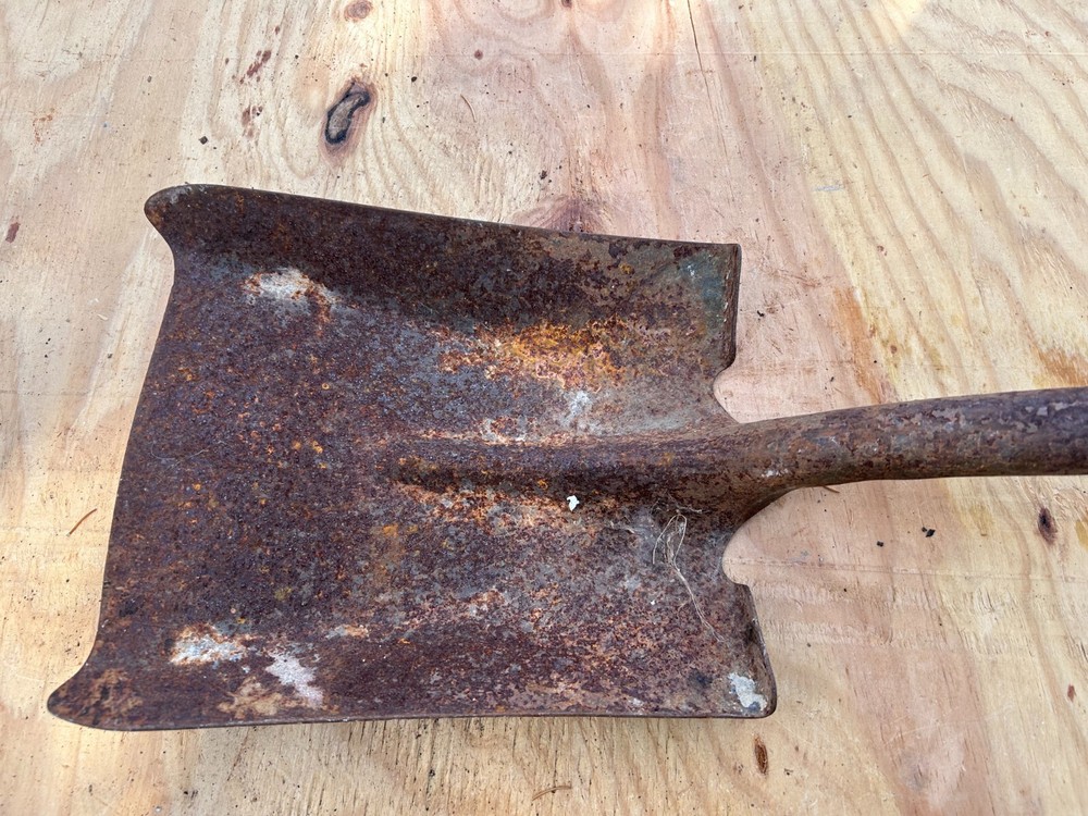 RUSTY SQUARE Shovel no handle Rustic Original Vintage Primitive Shovel
