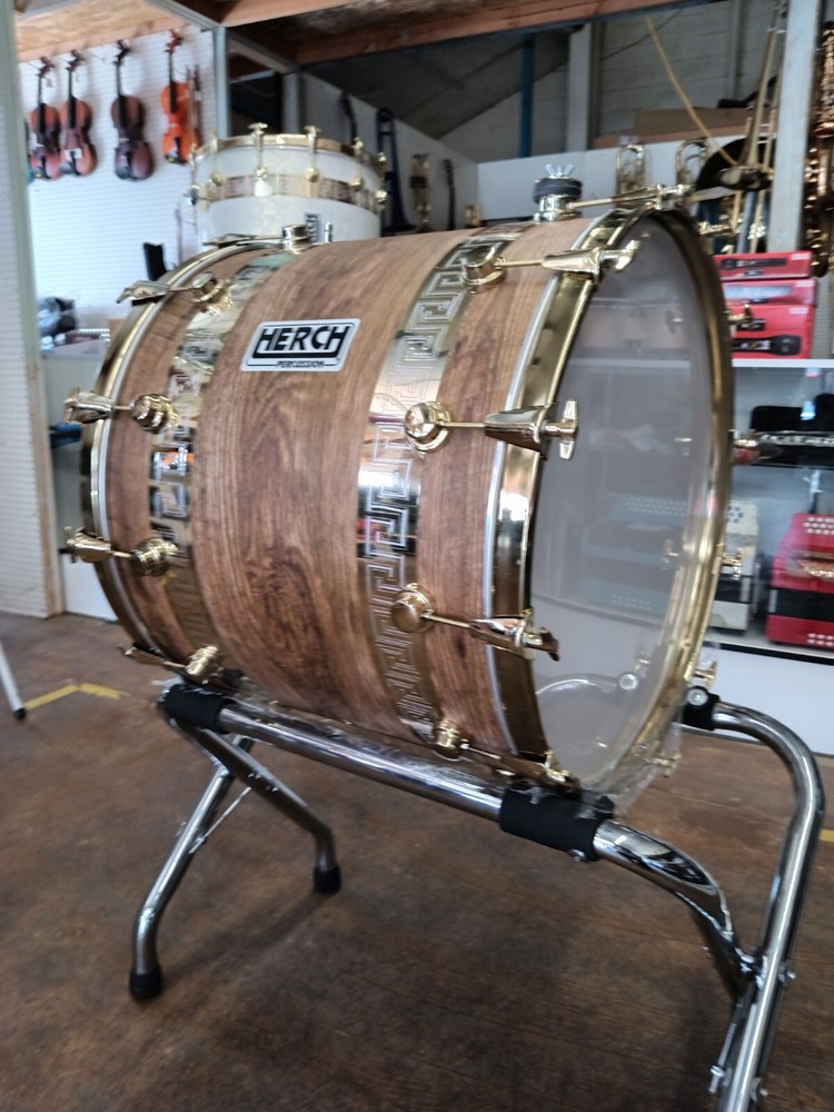 Tambora Herch 20x24