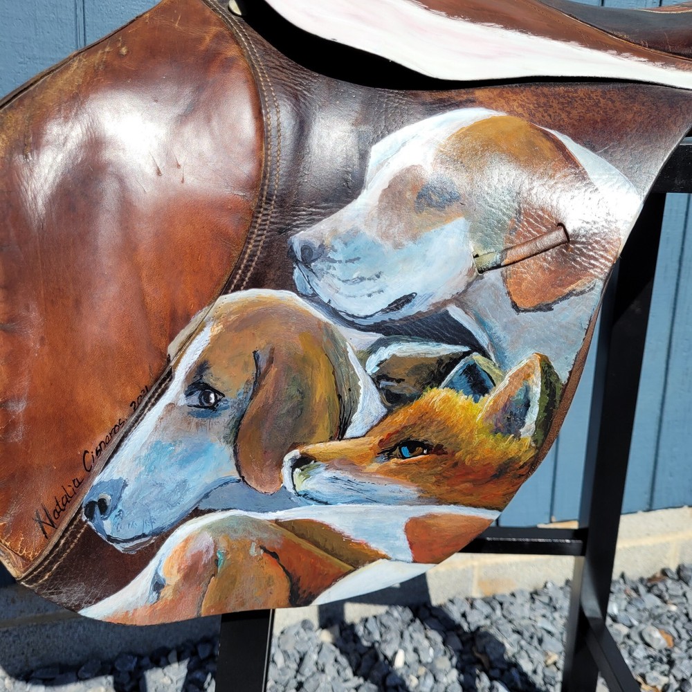 Painted Saddle Fox and Hounds