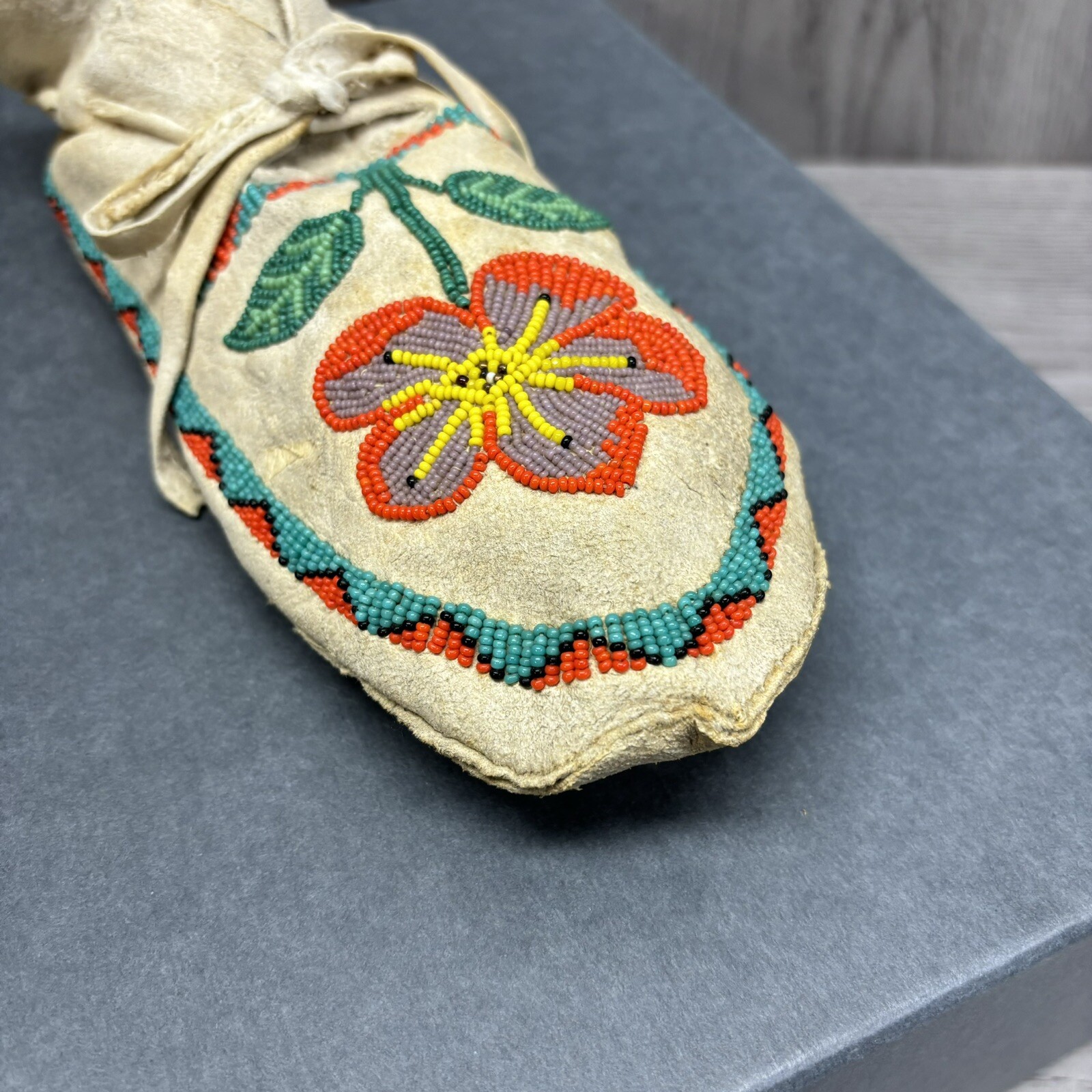 Antique Circa 1900 Northern Plains Beaded Moccasins Teal Orange Flower original